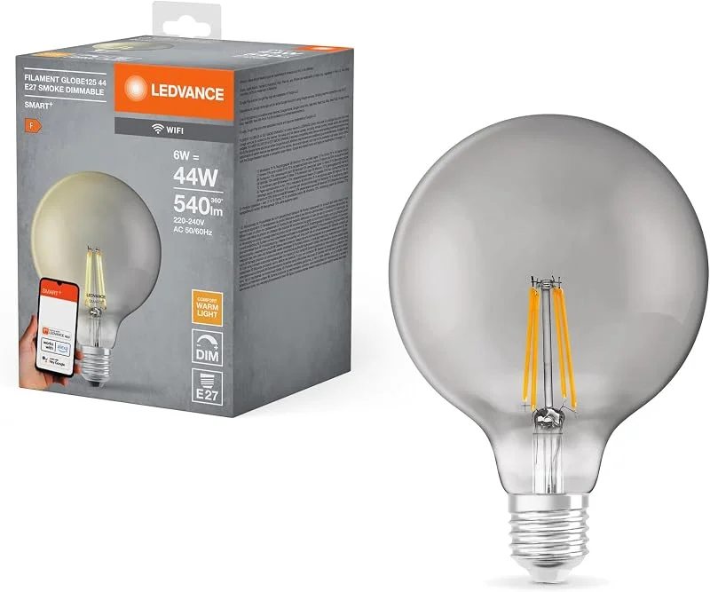 LEDVANCE Smart LED-lampa med Wifi teknik, E27 sockel, dimbar, varmvitt (2500K), Globenform, klar glödtråd i rökt glas, ersättning för konventionella 48W glödlampor, styrbar med Alexa, Google & App — Smarta hem