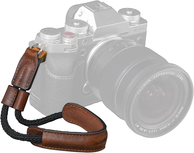 SMALLIRG Camera Wrist Strap, Vintage Leather Camera Hand Strap för DSLR SLR Mirrorless, Adjustable Safety Strap Fit för Fujifilm XT-50, X100VI, X-M5, för Sony, för Nikon, för Canon, Brun - 3926 — Mobil och surfplatta
