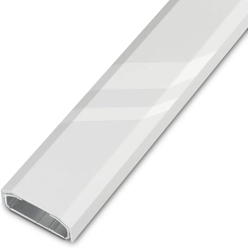 Design Kabelkanal 1100 x 50 x 20 mm vit pulverlackerad med plats för många kablar Kabelkanal av SCHÜCO ALU COMPETENCE — Laddning och kablar